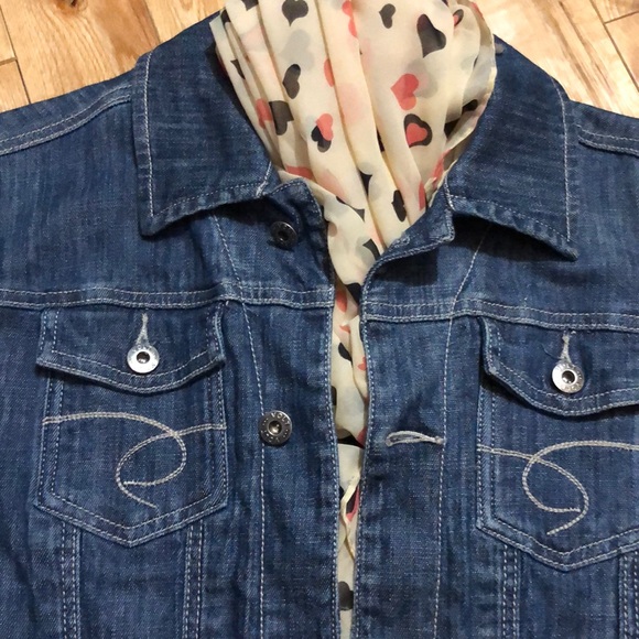 Denim jacket - Picture 2 of 7
